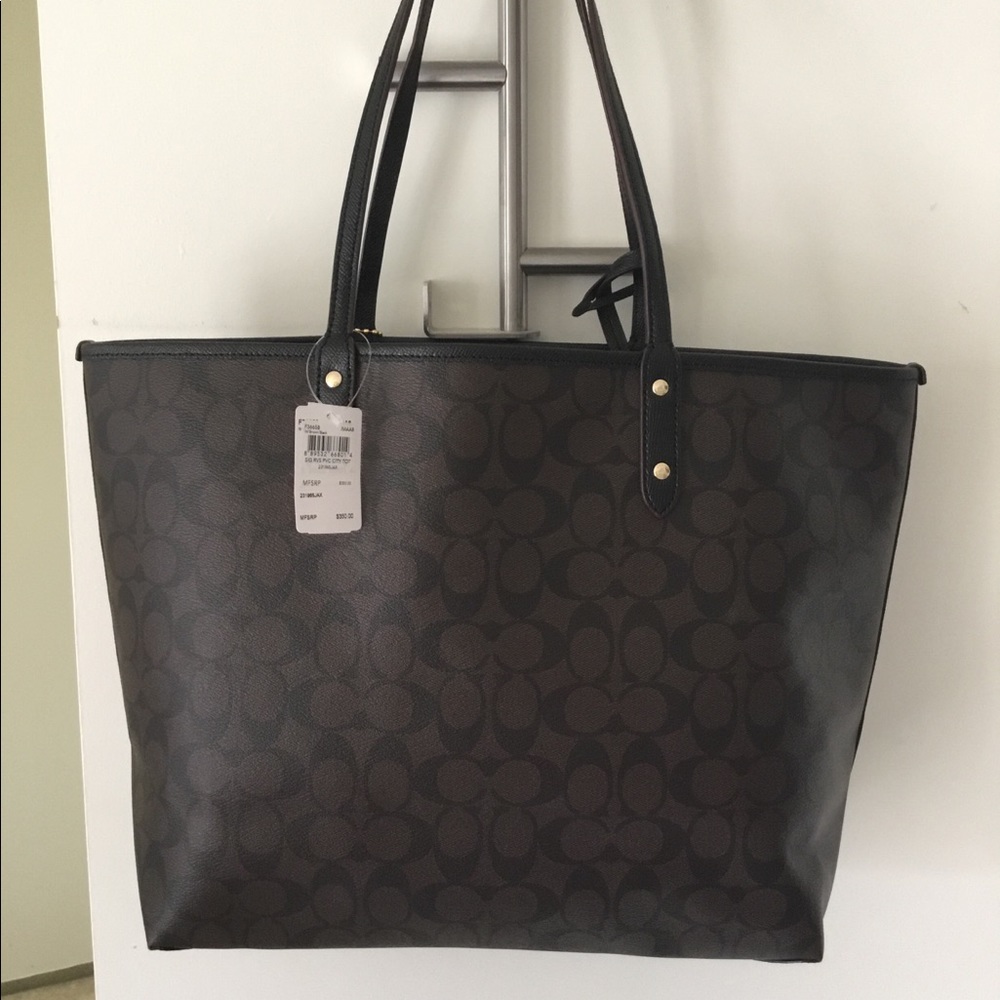 🌷Coach Reversible City Tote In Signature NWT. - Picture 7 of 8